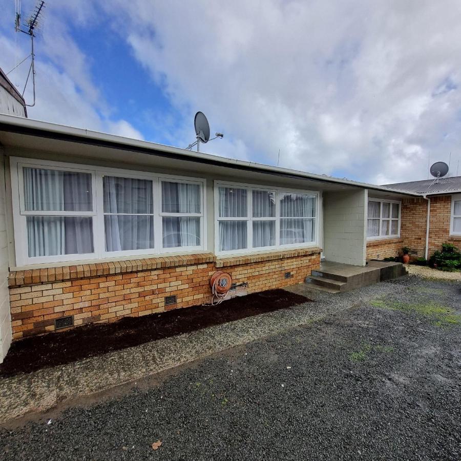 Inner City 2 Bedroom Unit Hamilton Esterno foto